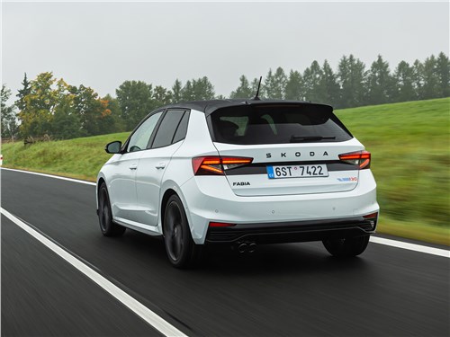 Skoda Fabia 130 | вид сзади