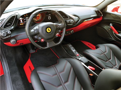 Ferrari 488 GTB 2016 салон