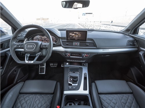 Audi Q5 2017 салон