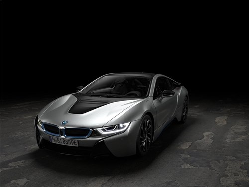 BMW i8 Coupe 2019 вид спереди