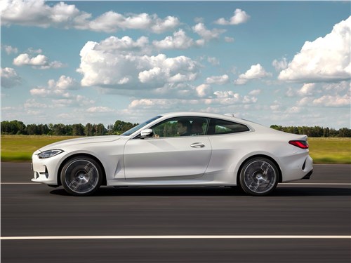 BMW 4 series - BMW 4-Series Coupe 2021 вид сбоку