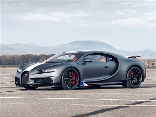 В Bugatti представили спорткар-самолет