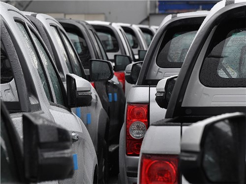 Импорт китайских автомобилей в Россию продолжает снижаться второй месяц подряд