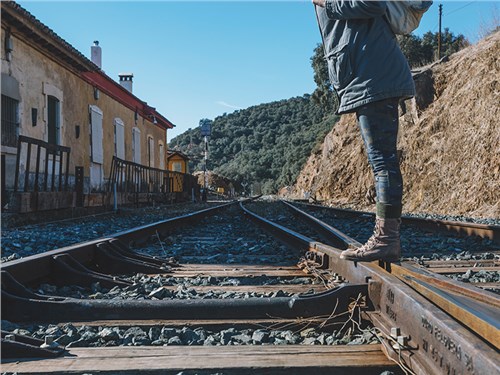 Минтранс предлагает штрафовать по камерам за переход железнодорожных путей в неположенном месте