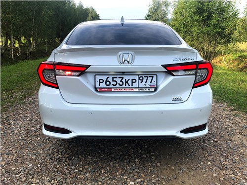 Предпросмотр honda crider (2018) вид сзади