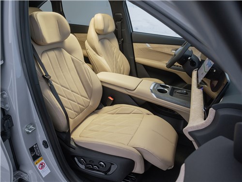 Предпросмотр changan cs75 plus (2026) передние кресла