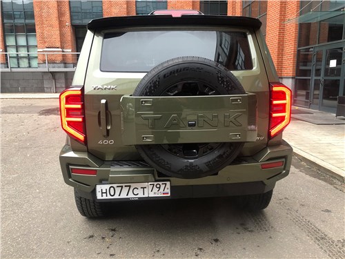 Предпросмотр tank 400 (2026) вид сзади