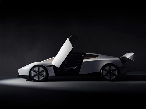 Глава Ferrari высказался о новом Tesla Roadster