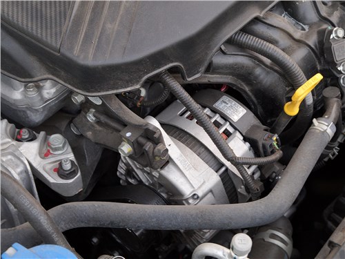 Kia ProCeed GT 2019 моторный отсек
