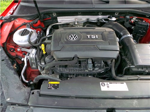 Volkswagen Passat Alltrack 2016 моторный отсек