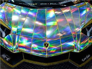 Автосалон в Токио открыл свои двери три дня назад