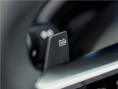 Nissan Micra EV (2026) подрулевой лепесток