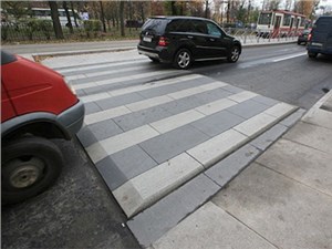 В столице могут появиться приподнятые пешеходные переходы