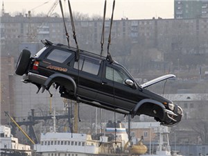 Почти сто тысяч подержанных автомобилей ввезено в РФ под видом запчастей