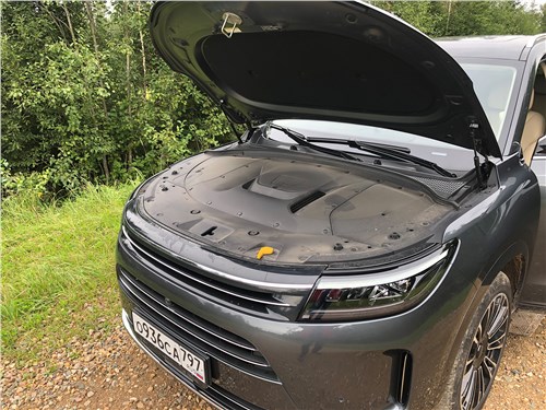 Aito Seres M7 (2023) моторный отсек