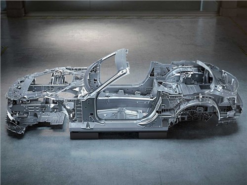 Mercedes показал кузов нового AMG SL
