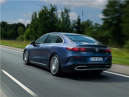 Mercedes-Benz C-Class Electric вид сзади