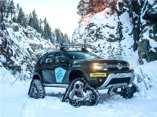 Renault Duster 2015 вид сбоку