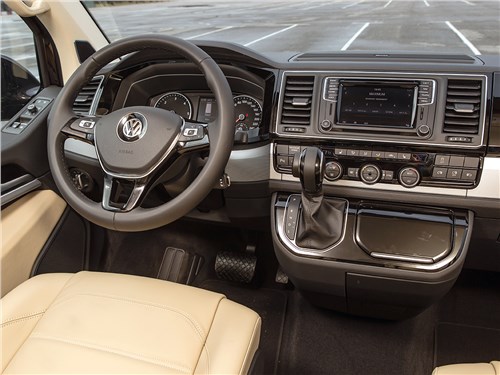 Volkswagen Multivan 2015 салон