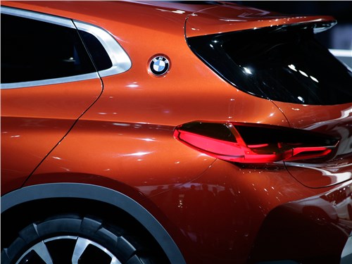 BMW X2 concept 2016 задний фонарь