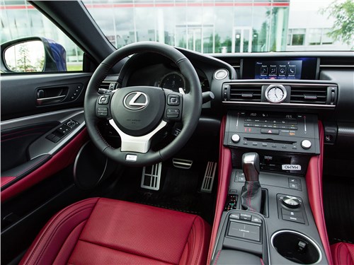 Lexus RC 2015 салон