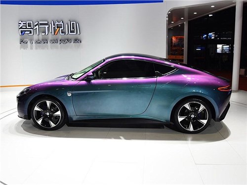 В Шанхае представили китайский Porsche