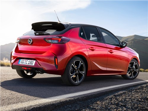 Зажигательная смесь (Renault Clio Sport,Opel Corsa OPC,Seat Ibiza Cupra,Skoda Fabia RS) Corsa - Opel Corsa 2020 вид сзади сбоку