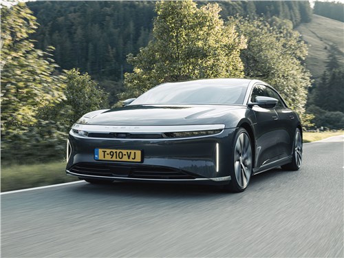 Lucid Air Pure (2024) Заглянуть в будущее