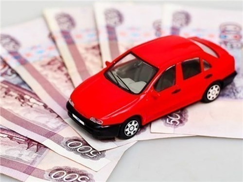 Средневзвешенная цена автомобиля за год почти не изменилась
