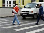 Для безопасности на “зебрах”