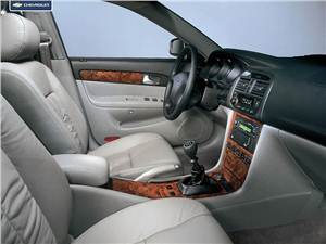 Солидно и доступно (Hyundai Sonata V, Kia Magentis, Chevrolet Evanda) Evanda - 