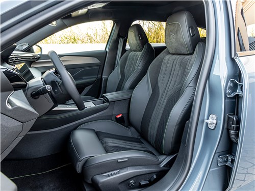 Peugeot 308 SW (2025) передние кресла