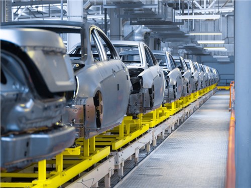 Stellantis планирует полностью обновить модельный ряд Chrysler, но не в пользу электрокаров 