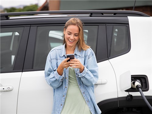 Новость про Volkswagen - Volkswagen обошел Tesla в Европе по продажам электромобилей