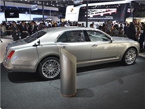 Bentley показал в Пекине свой первый концепт с гибридной силовой установкой