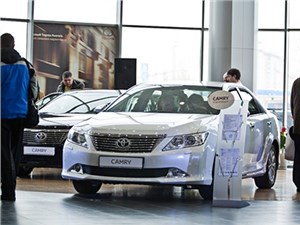 Седан Toyota Camry можно приобрести на условиях программы утилизации 