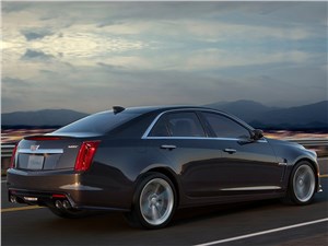 Cadillac CTS-V 2016 вид сбоку сзади