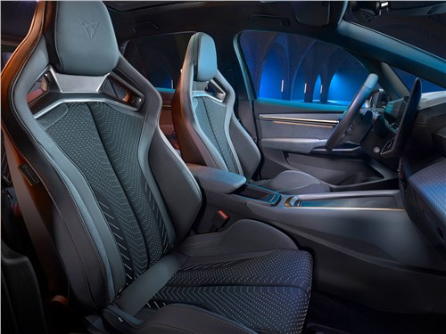 Cupra Born VZ (2026) передние кресла