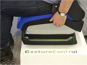 Осенью во Франкфурте покажут новое автомобильное кресло, которое отвечает на жесты