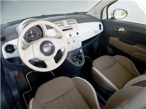 Fiat 500 2011 салон