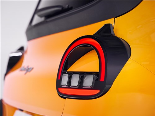 Renault Twingo E-Tech пятая дверь