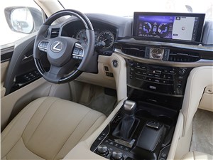 Lexus LX 2016 салон
