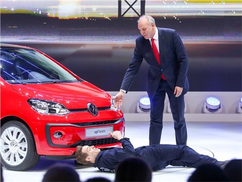 Презентацию Volkswagen Up! в Женеве прервал провокатор