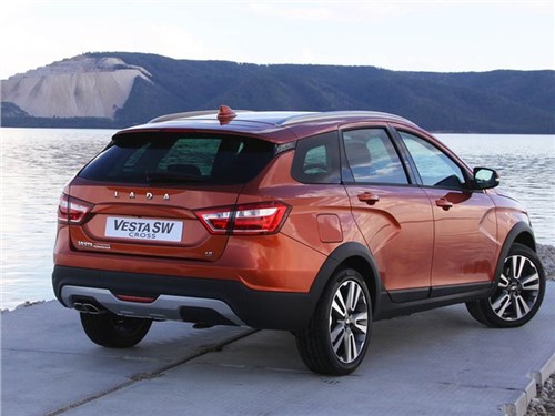 Lada Vesta вплотную приблизилась к лидеру российского авторынка
