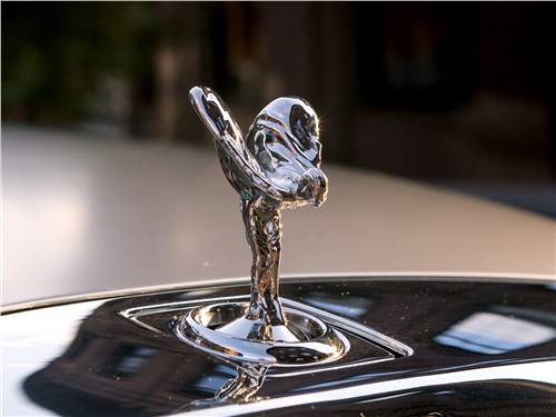 Новость про Rolls-Royce - Rolls-Royce Phantom 2018 статуэтка