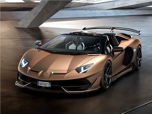 Lamborghini задержит выпуск нового Aventador