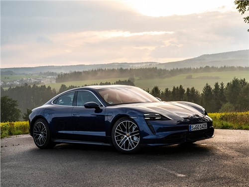 Porsche плюет в сторону Tesla