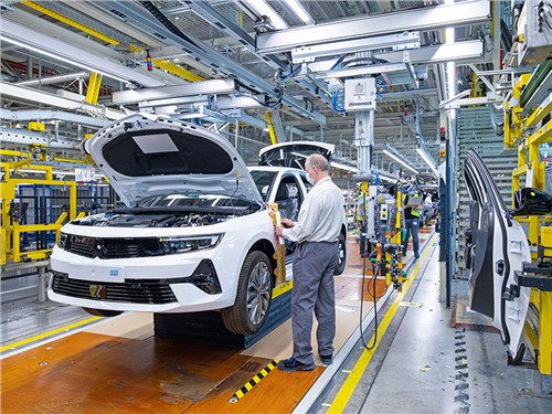 Новость про Opel Astra - Стартовало производство новой Opel Astra. Эту модель мы ждем в России