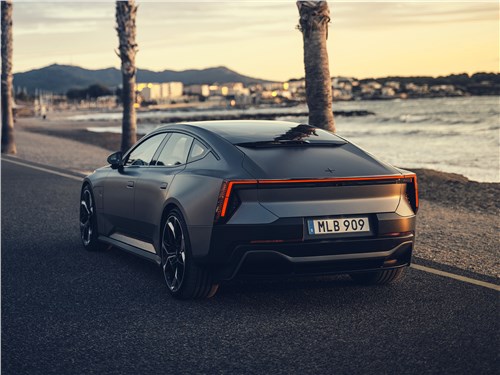 Polestar 5 | вид сзади