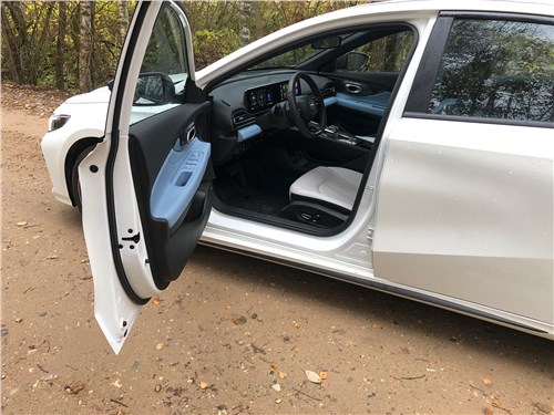 Предпросмотр gac empow (2025) салон